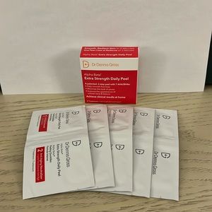 Brand new Dr Dennis Gross extra strength daily peel 5 pack